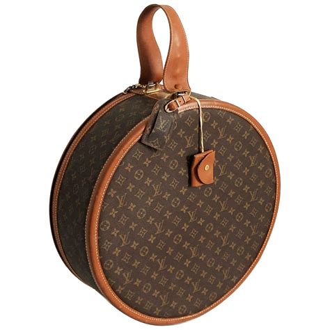 louis vuitton garment bag price|louis vuitton circular bag.